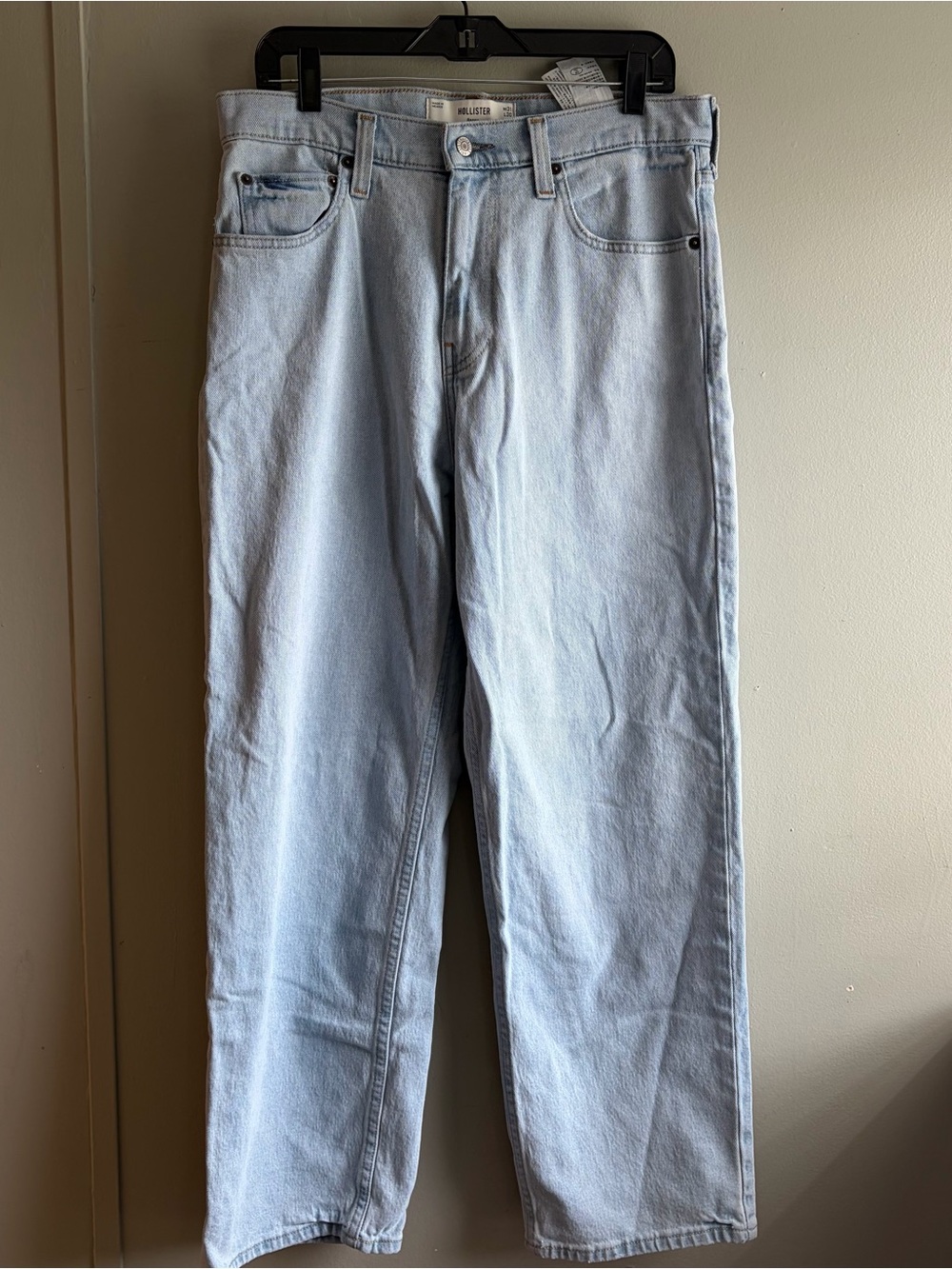 Hollister Light Wash Baggy Fit Denim Jeans - 31